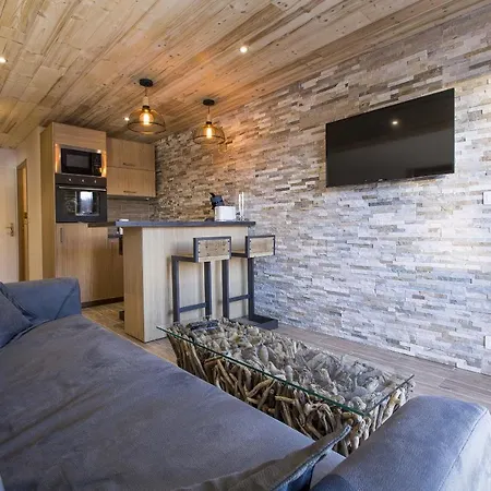 Hotel apartamentowy Le Domaine Du Jardin Alpin - 1850 Courchevel